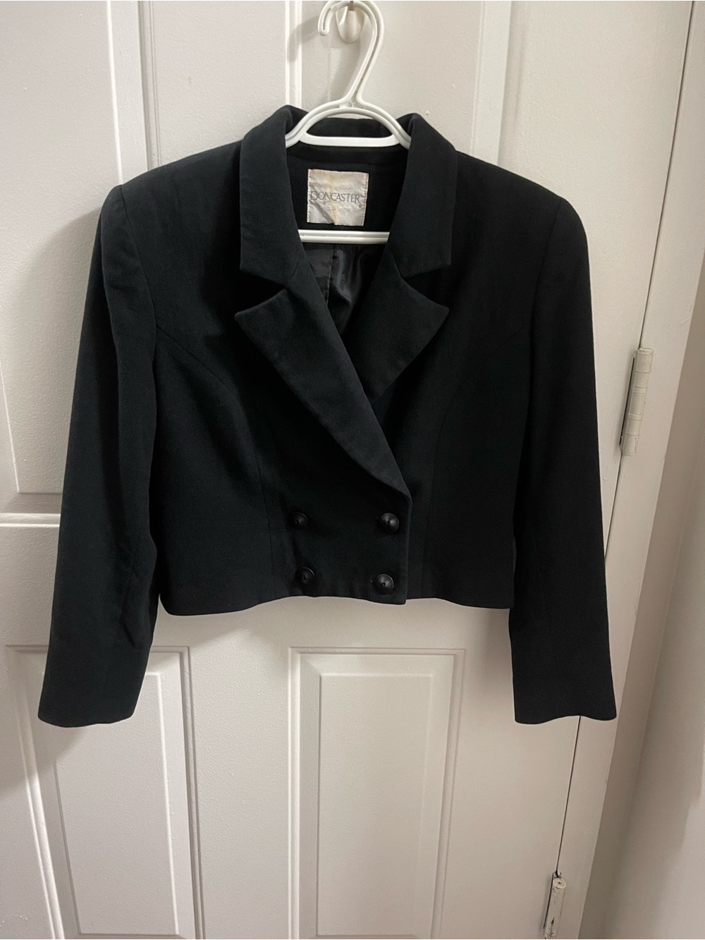 DonCaster Vintage 100% Cashmere Cropped Padded Shoulders Jacket Size 6